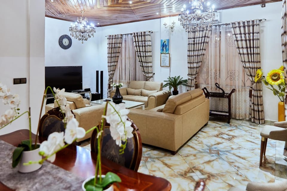 MH - Ground Floor Apart Apartment in Douala