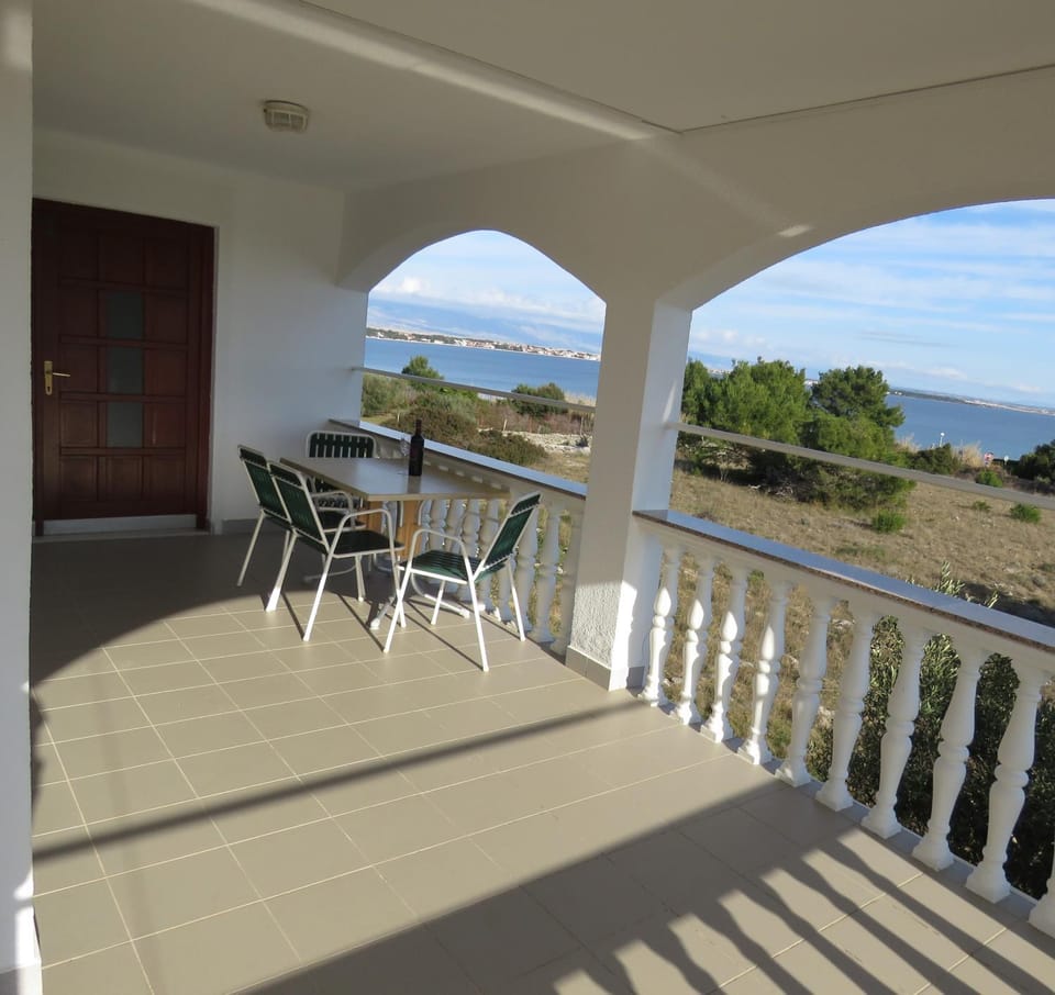 Apartman Vir Gogo br 5 Apartment in Zadar County