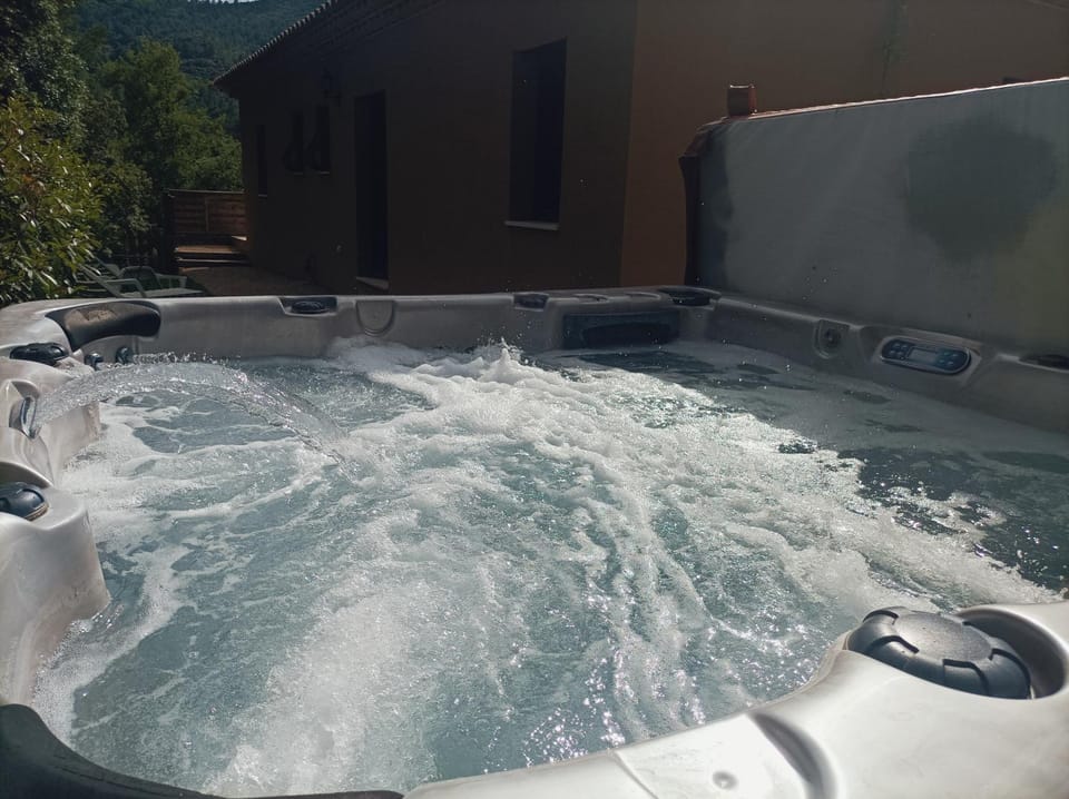 Day, Natural landscape, Hot Tub