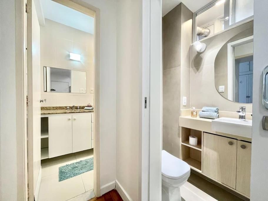 Ótima localização a 2 quadras da praia!Amei Apartment in Rio de Janeiro