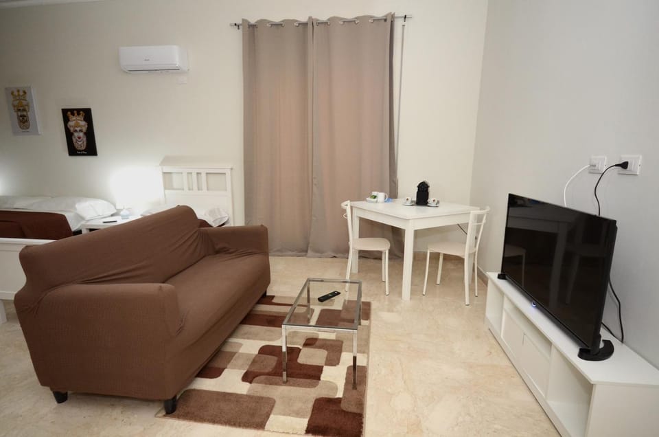 TV and multimedia, Seating area