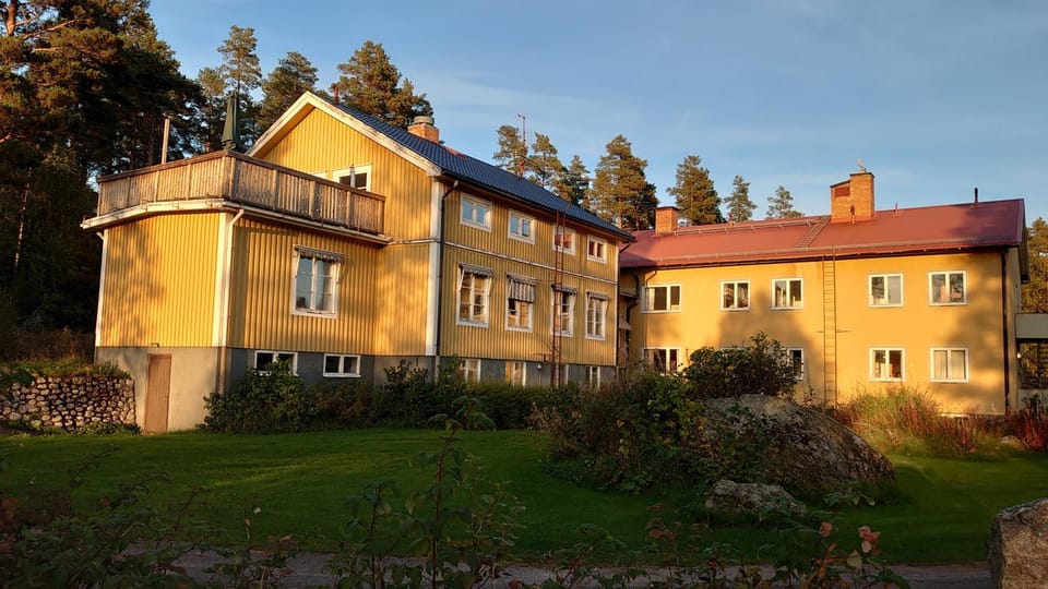 Property building, Garden