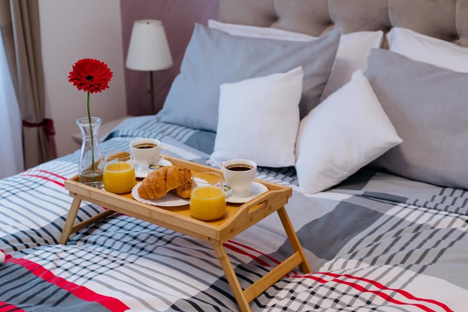 Food and drinks, Food, Breakfast, Drinks