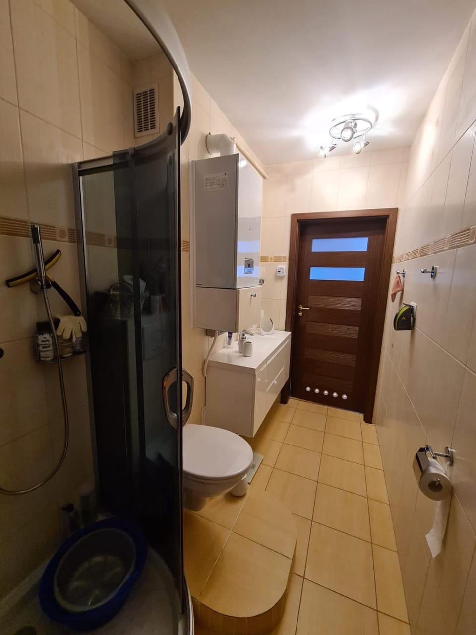 Shower, Toilet, Bathroom