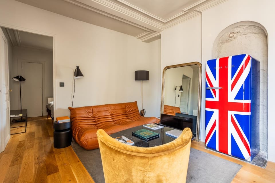 Property building, Living room