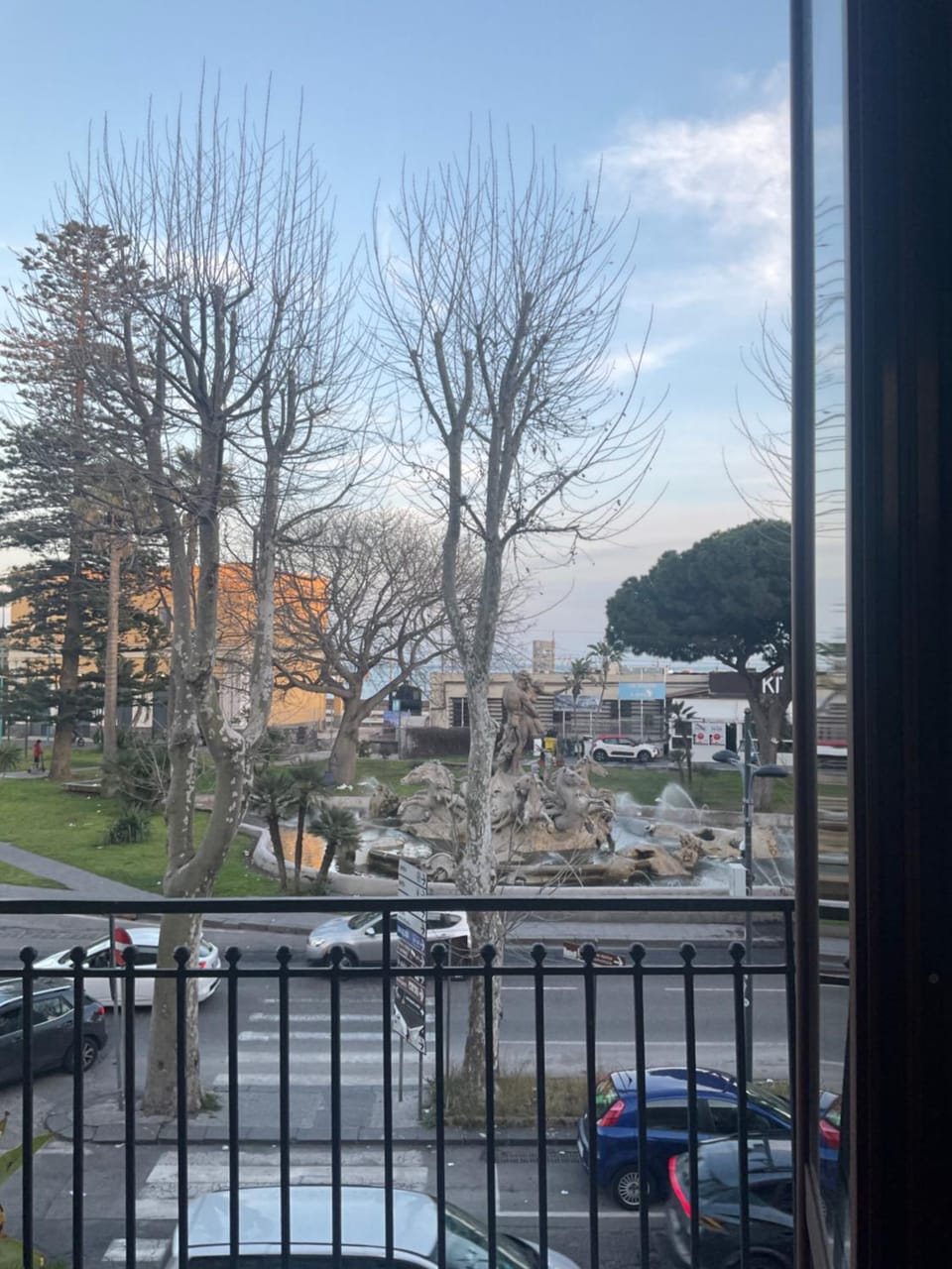 Natural landscape, View (from property/room), City view, Sea view, Sea view, Street view, Location