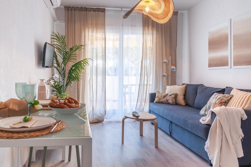 Apartamento con terraza cerca de la playa Apartment in Alt Empordà