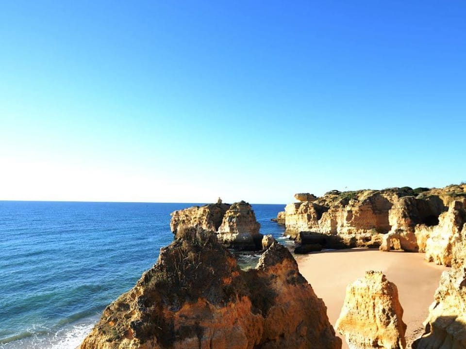VUE MER et Piscine à 5 min a pied Praia Sao Rafael Albufeira Apartment in Guia