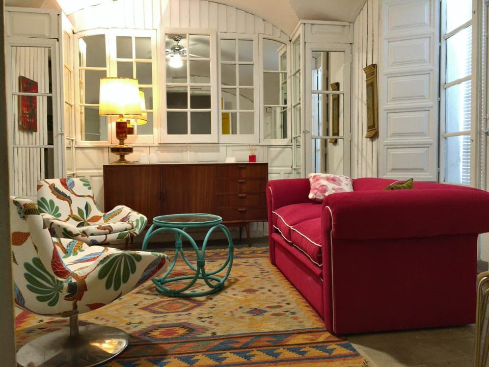 Apartamentos TUKASA VINTAGE Apartment in Cáceres‎