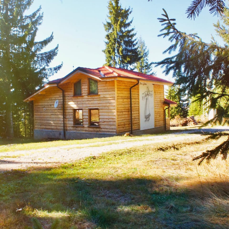 Property building, Garden, Hiking, Hiking