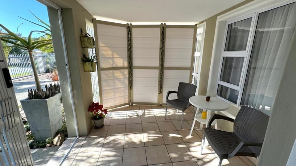 Plett57 - Self Catering - Room No2 Bed and Breakfast in Plettenberg Bay