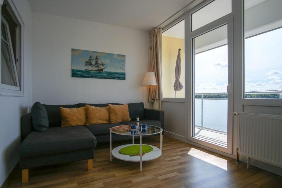 Strandhotel-Heiligenhafen-Wohnung-307-Albatros-Typ-III Apartment in Heiligenhafen