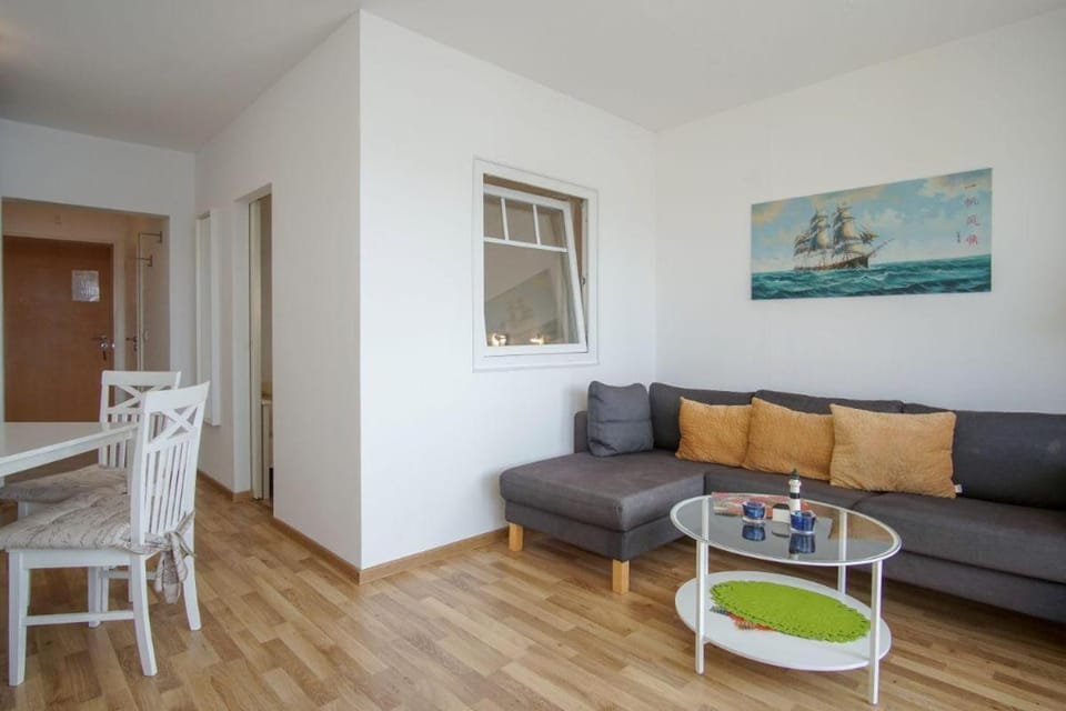 Strandhotel-Heiligenhafen-Wohnung-307-Albatros-Typ-III Apartment in Heiligenhafen