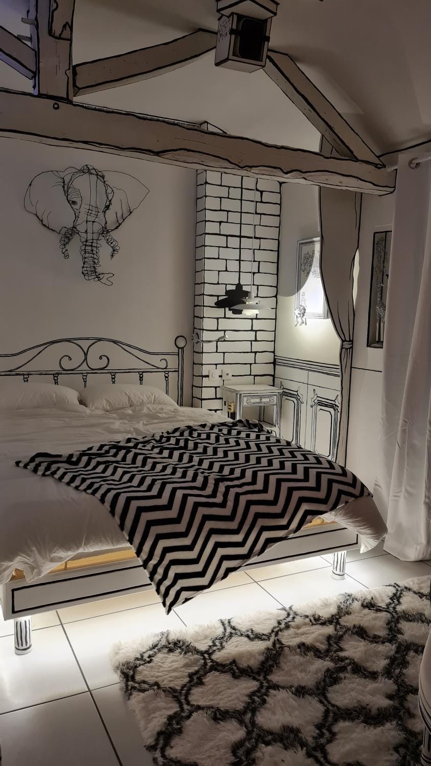Studio illustré Insolite Apartment in Pays de la Loire