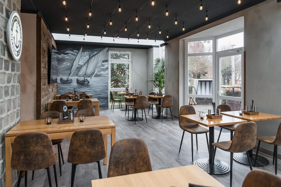 Restaurant/places to eat, Banquet/Function facilities