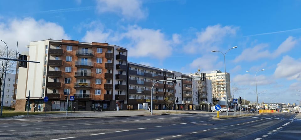 Property building, Neighbourhood