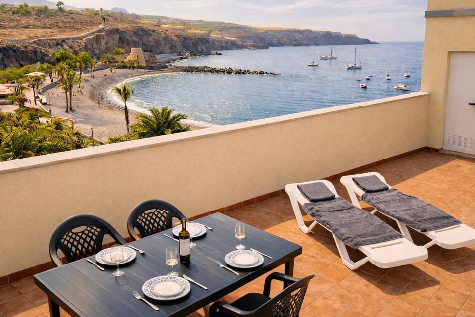 Patio, Mountain view, Sea view