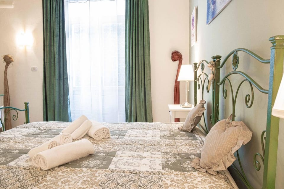 Little house Camilla Apartment in Naples