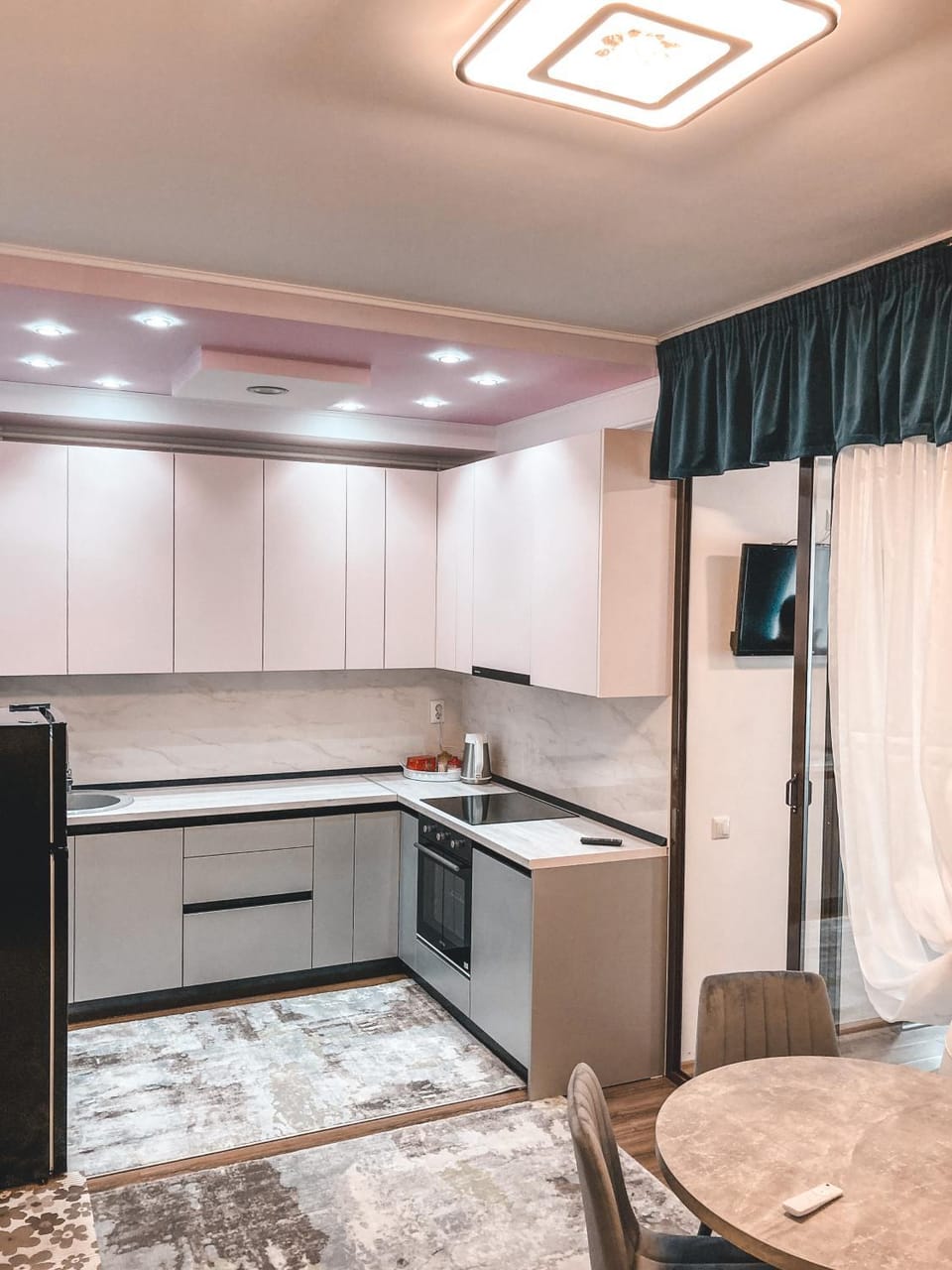 Kitchen or kitchenette, oven, stove