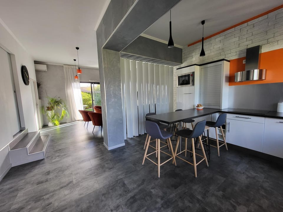 Living room, Communal kitchen