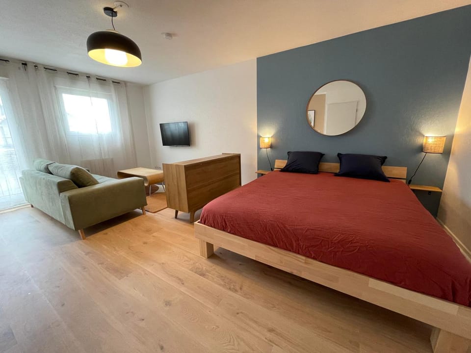 Photo of the whole room