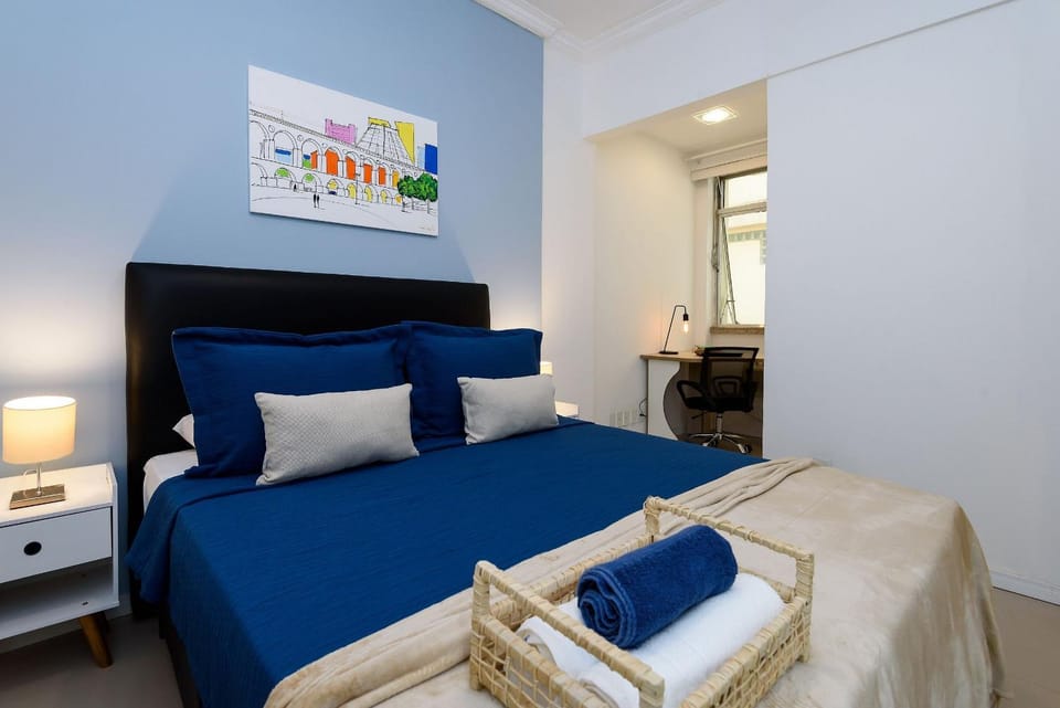2BDRs 180m from Copacabana beach | DF 97/301 Apartment in Rio de Janeiro