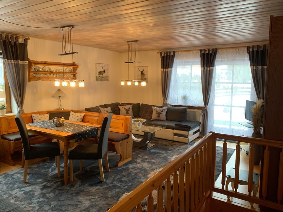 Living room, Dining area