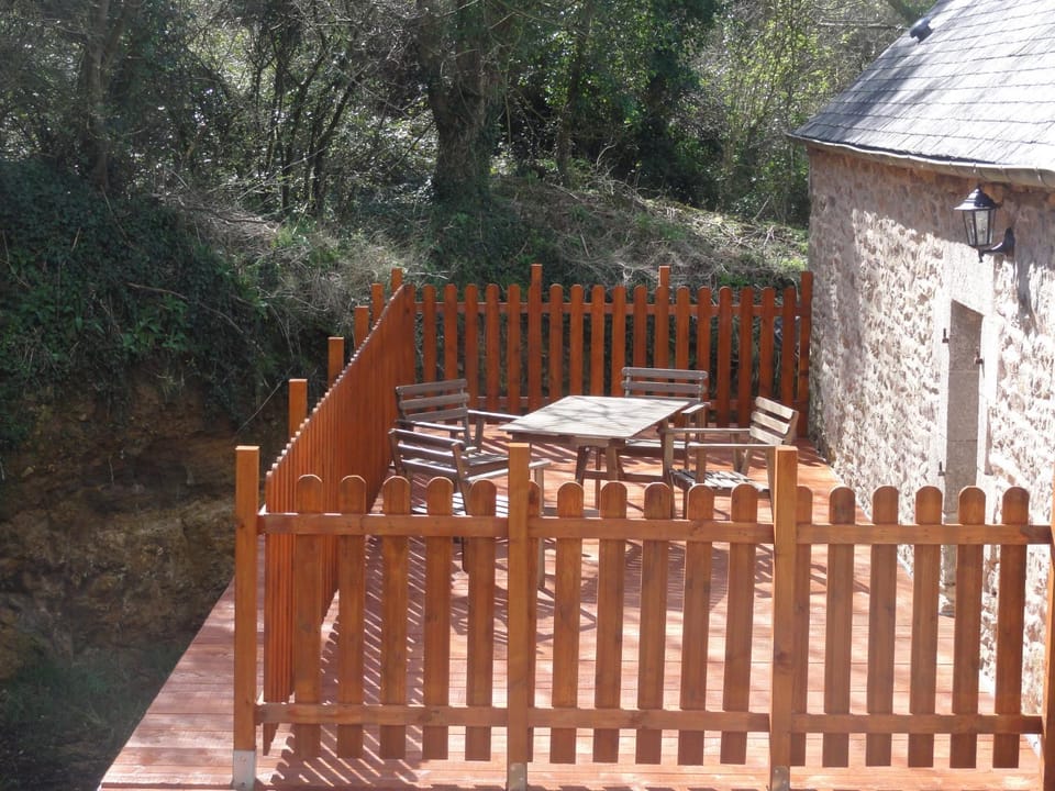 Patio, Facade/entrance