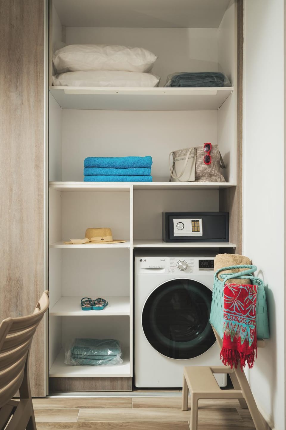 safe, towels, washing machine