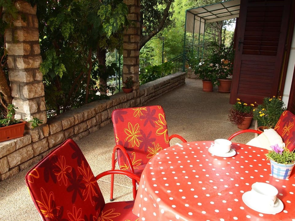 Balcony/Terrace, Seating area, Garden view