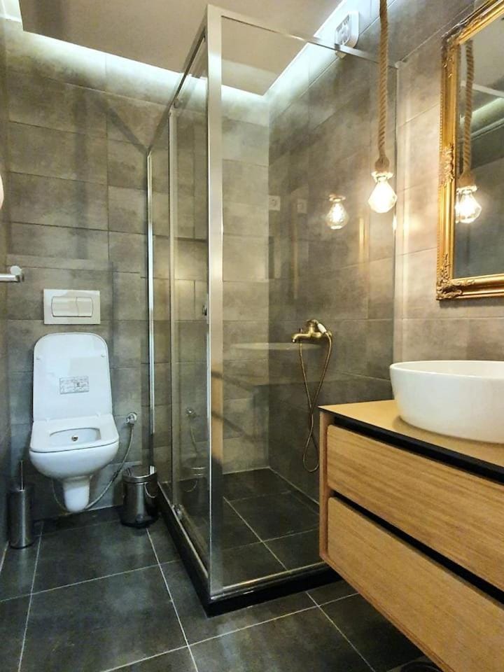 AKA Apartment - Central and winner for BEST Interior Design near Cathedral Apartment in Europe