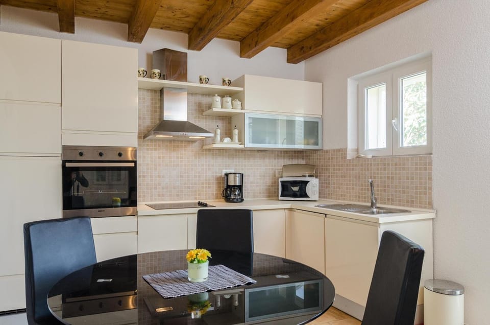 Vacation House Bosa House in Dubrovnik-Neretva County