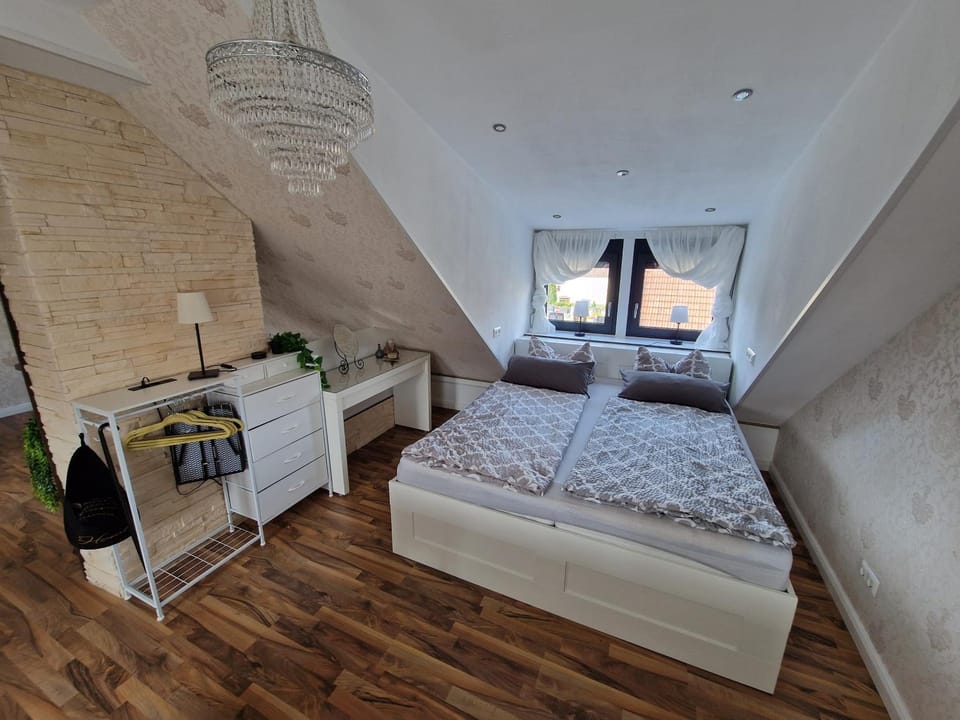 Bed, Photo of the whole room, Bedroom, wardrobe