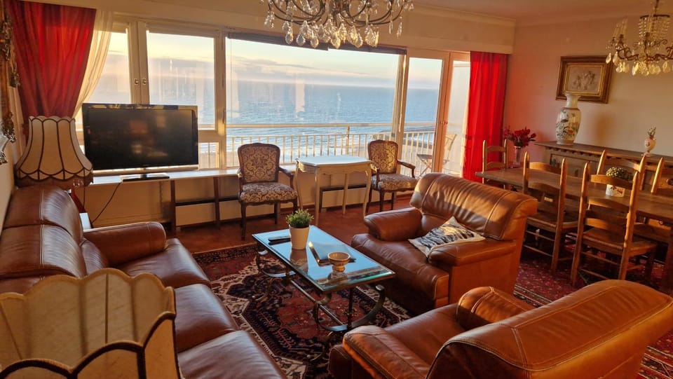 The best sea & city view Ostend - parking optional Apartment in Ostend