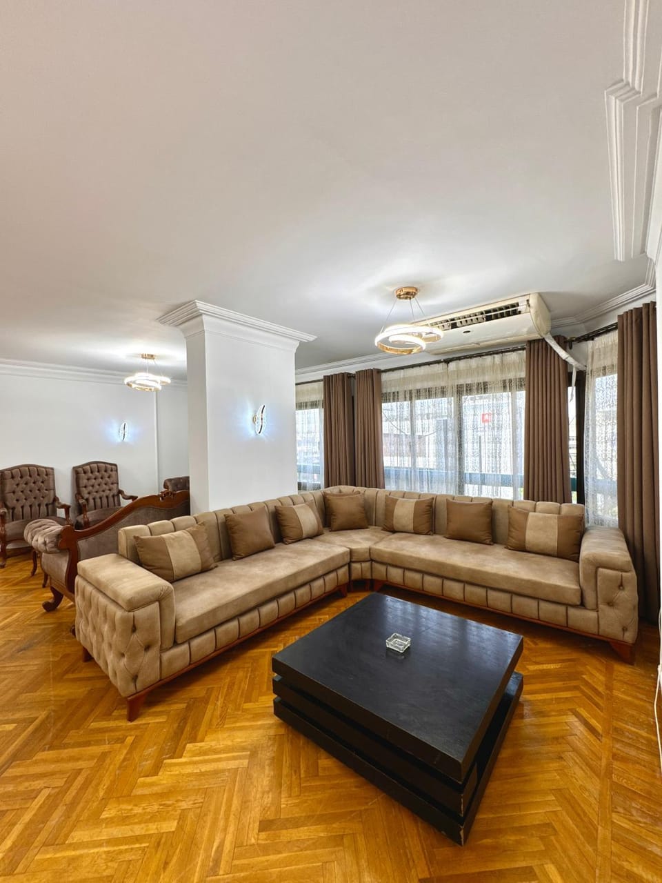 Living room, Seating area, air conditioner