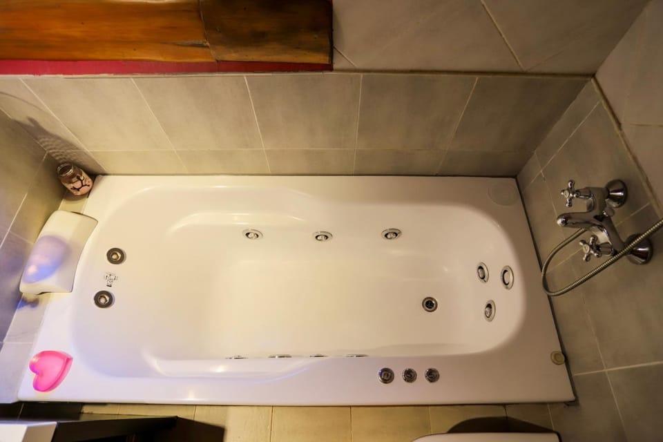 Hot Tub, Bathroom, Bath