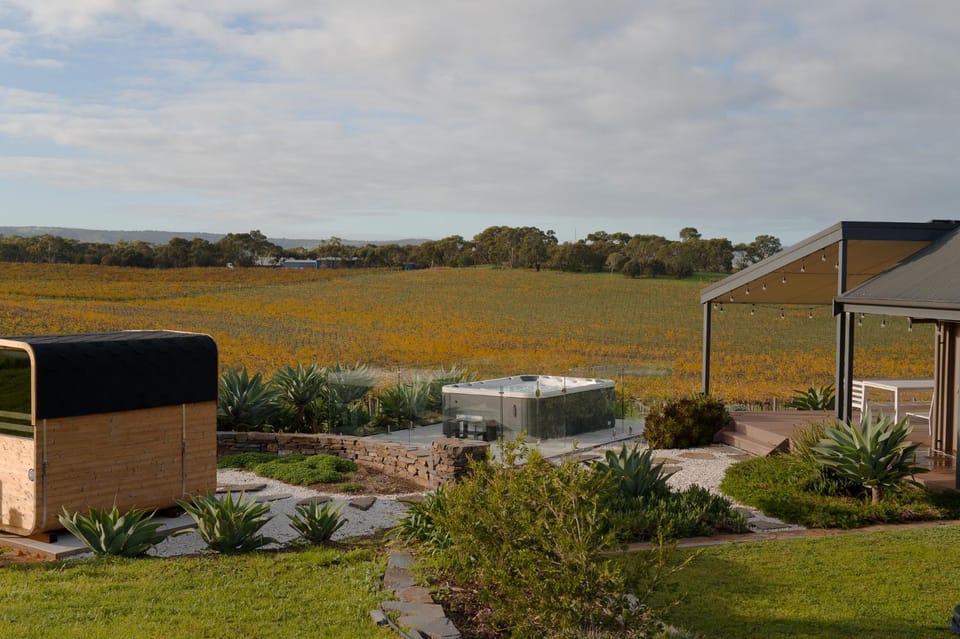 Miravino, winery stay with outdoor sauna and spa House in McLaren Vale
