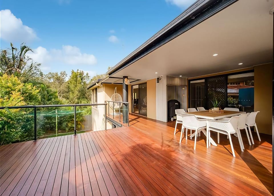 Frangipani Riverfront House in Nambucca Heads
