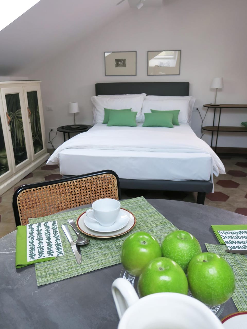 Dining area, Bedroom