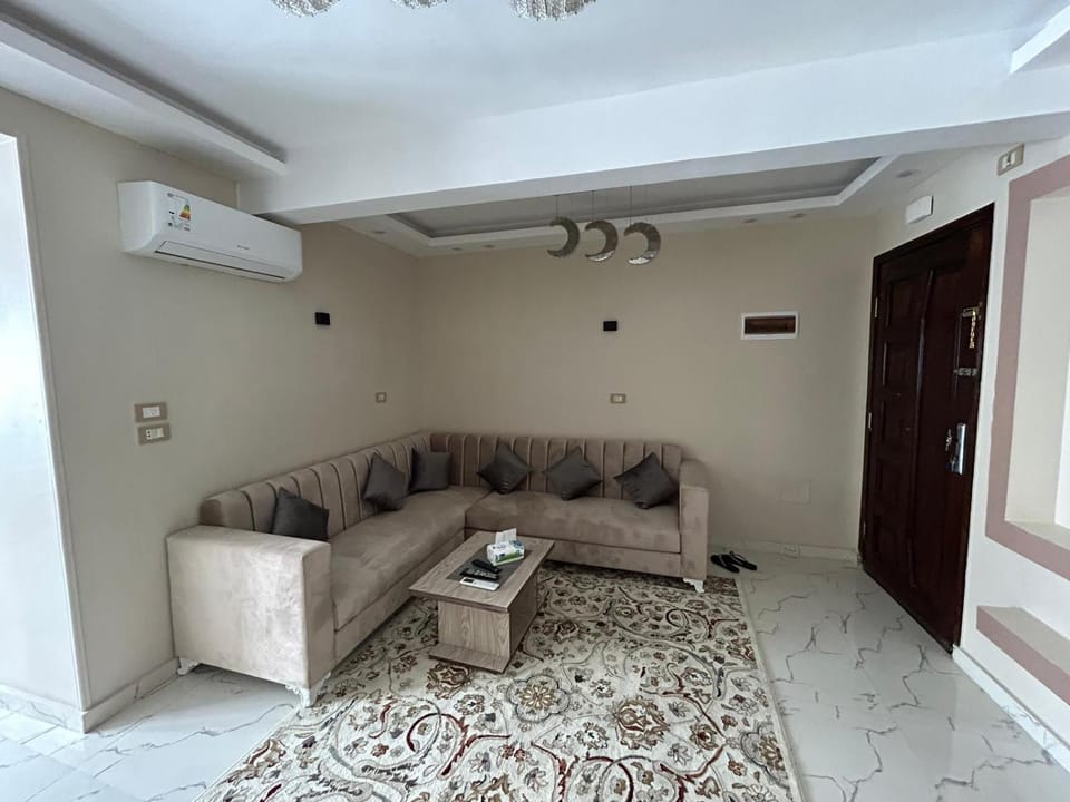 Hossam Deluxe Apartment El Hadaba Sheraton Apartment in Hurghada