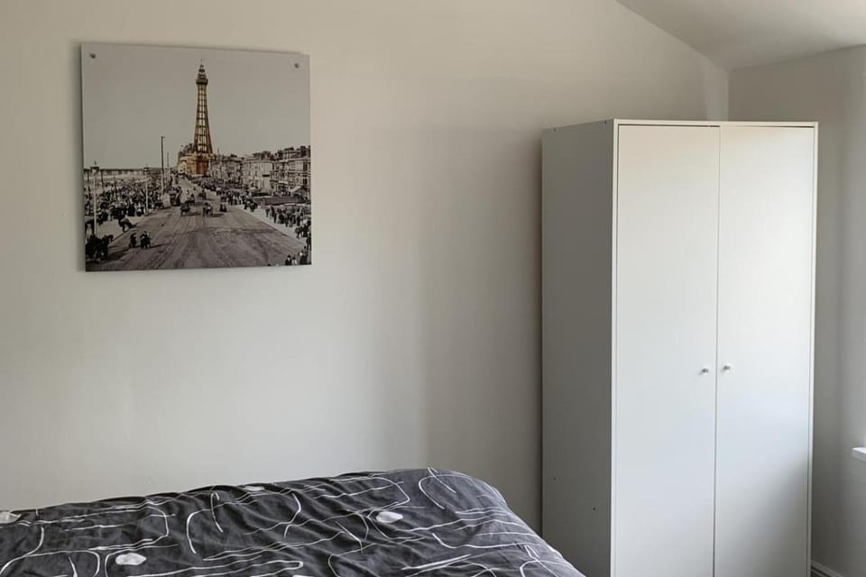 House - Sleeps 5 - Pet friendly - Garden - Parking House in Lytham St Annes