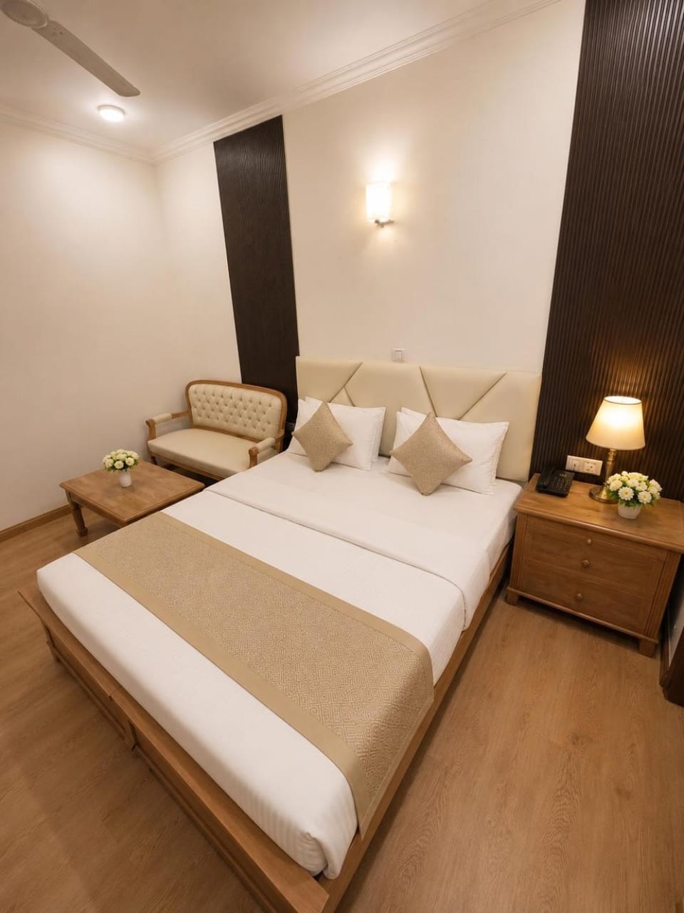 Seating area, Bedroom