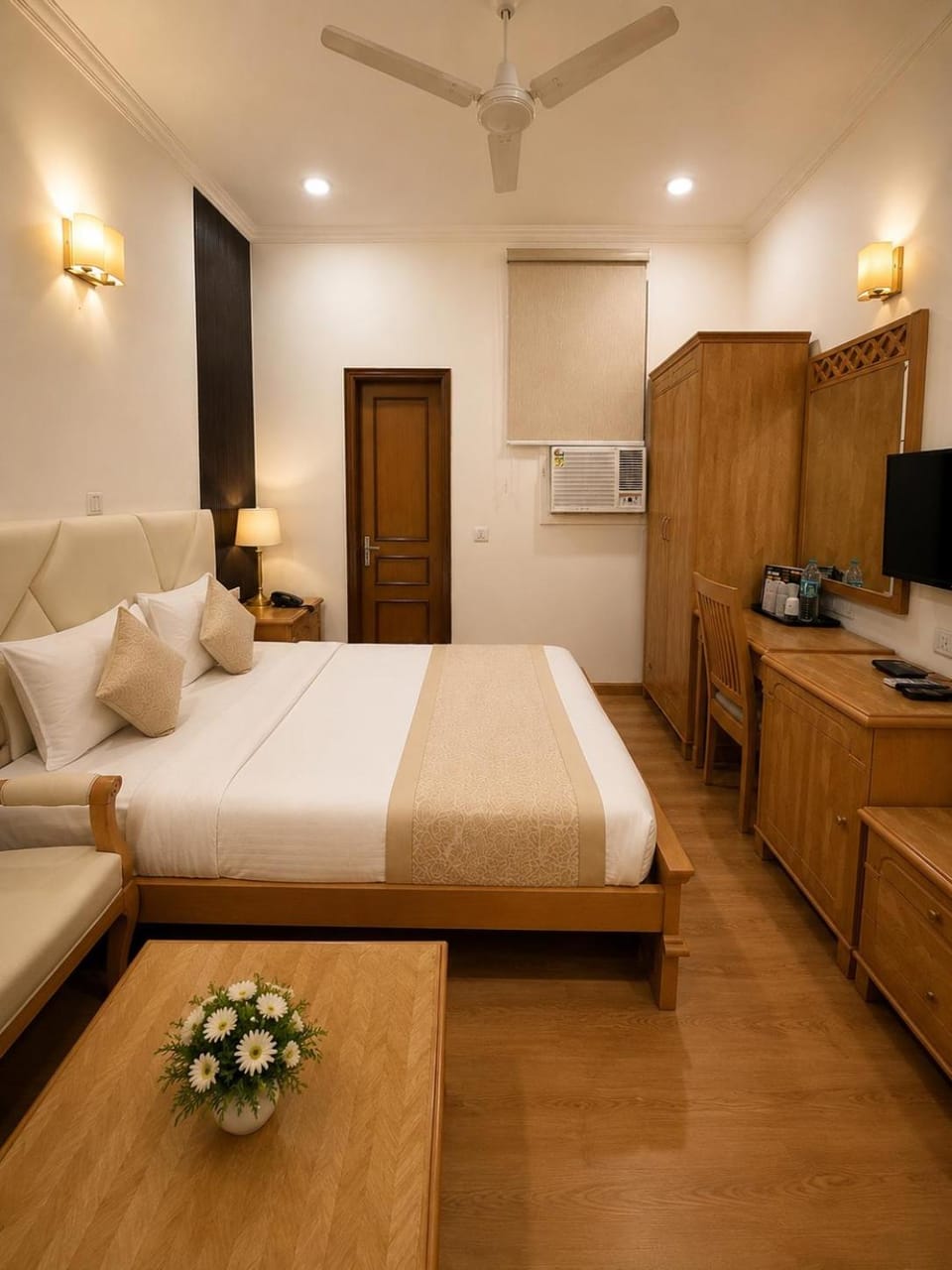 Hotel Ambica Palace AIIMS New Delhi - Couple Friendly Local ID Accepted Hotel in New Delhi