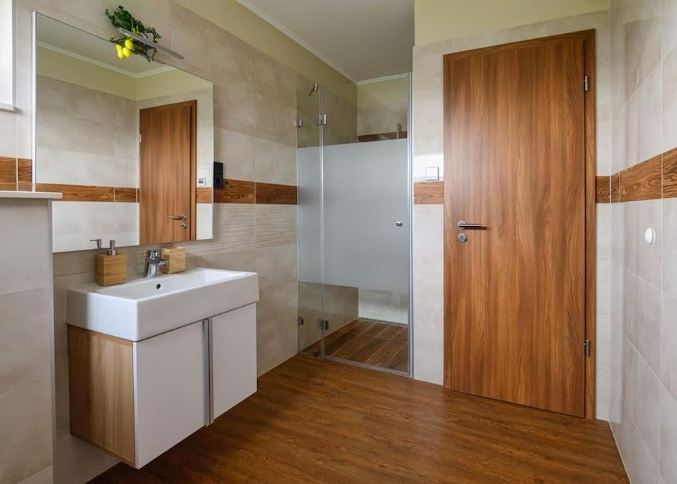 ABG House Ecser Apartment in Budapest