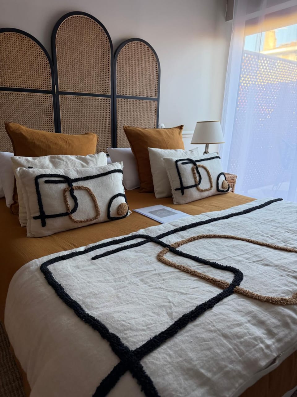 LES CHAMBRES DE MARIE Bed and Breakfast in Bordeaux
