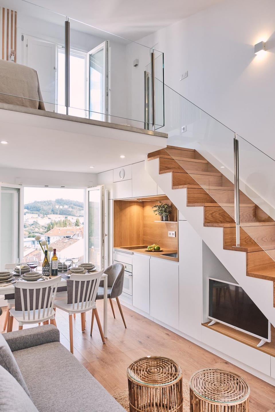 Living room, Dining area