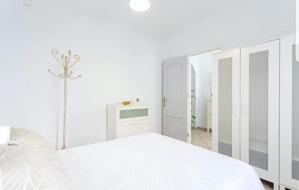 Bed, Bedroom, wardrobe