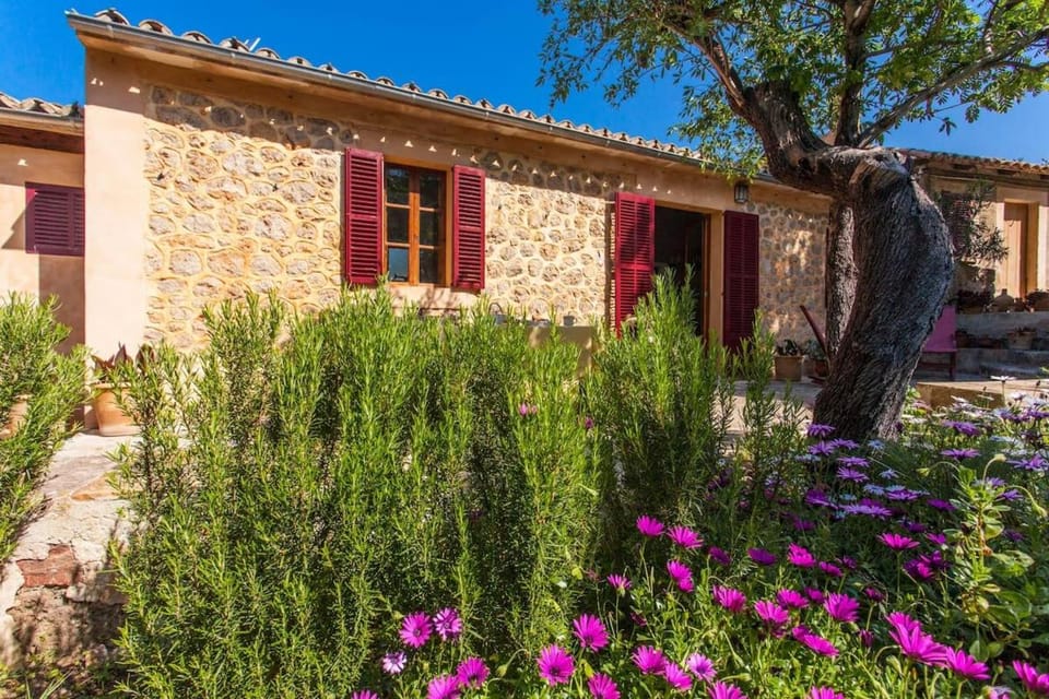 Preciosa Casa Ca Madò Maria con vistas a Bunyola House in Raiguer