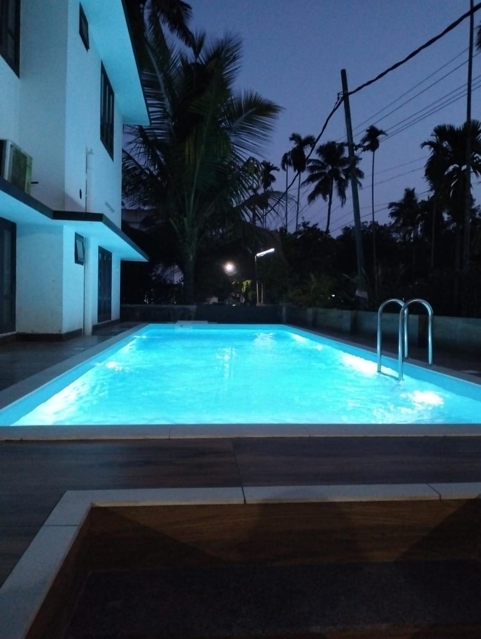 Swimming pool