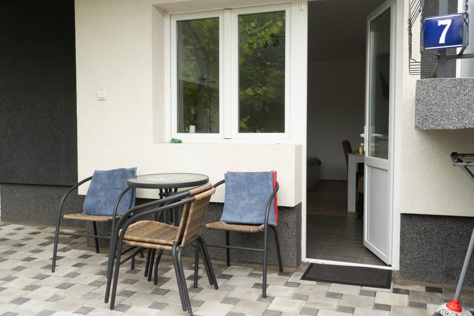 Sobe Jovan Apartment in Serbia